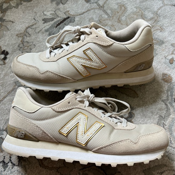 New Balance Shoes - Sold‼️ New balance 515 with Gold details
